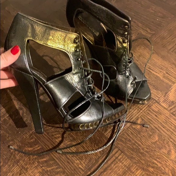 Roberto Cavalli AUTHENTIC❗️ sandals US 7 or EU 37, leather soft stunning luxury - Picture 4 of 8